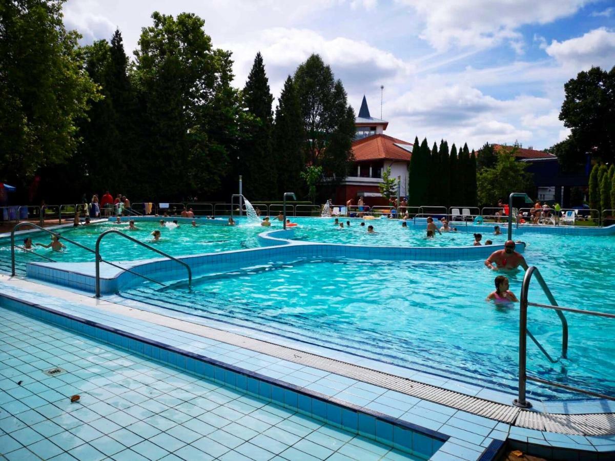 Veranda Apartman Nyíregyháza 外观 照片